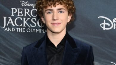 How Tall is Walker Scobell